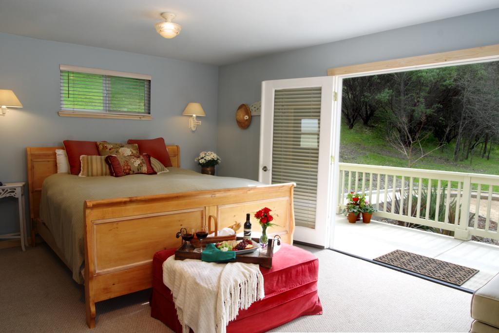 Aurora Park Cottages Calistoga Pokoj fotografie