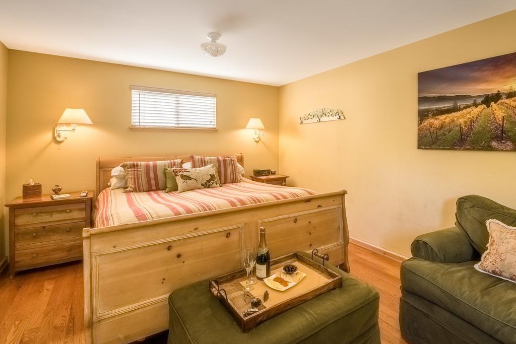 Aurora Park Cottages Calistoga Pokoj fotografie